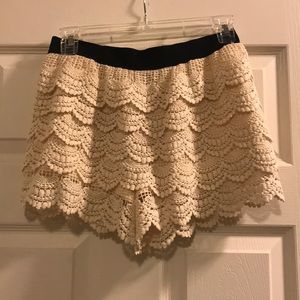 Bluejuice ivory lace shorts